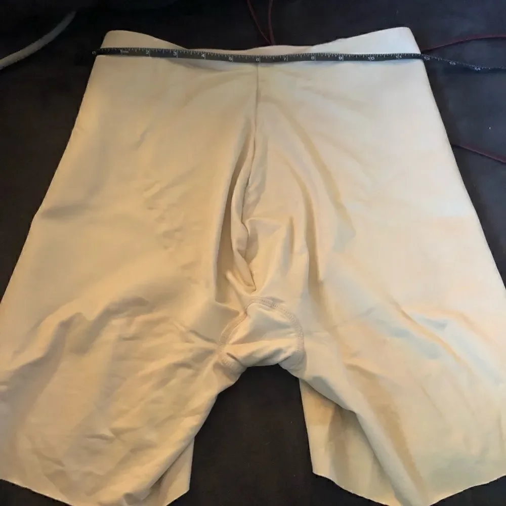 WaCoal spanks briefs control tummy and butt Feels like silk. Holds it up and in!